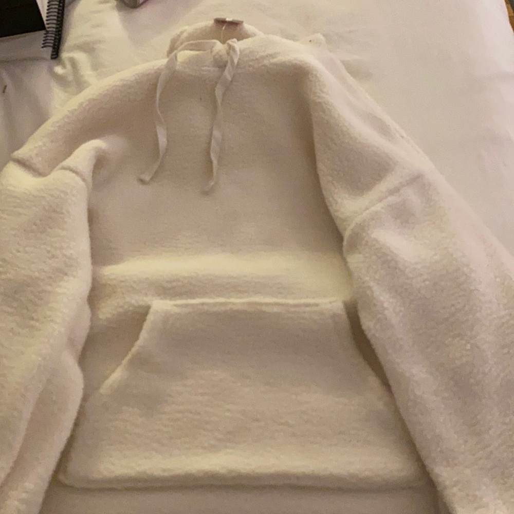Wild Fable Oversized Comfy Fuzzy Sweatshirt!